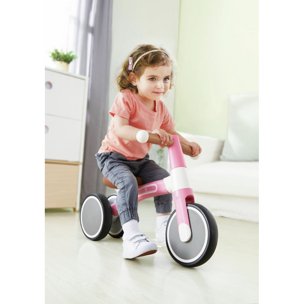 Vélo d’équilibre rose pour toutpetits-HAPE
